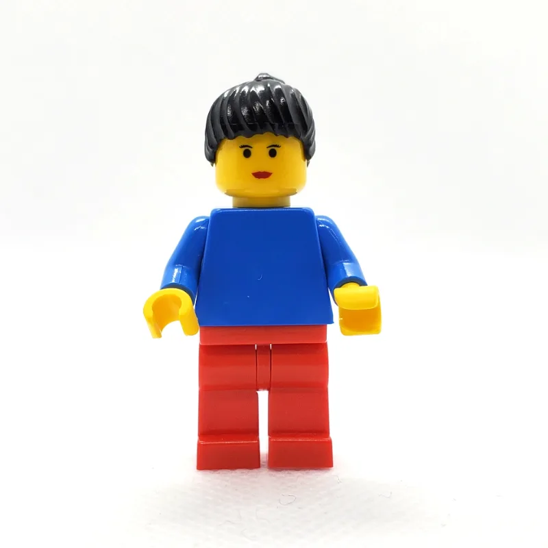 Soccer Player Blue Torso, Red Legs, Female 2 — minifigurine LEGO | Brick Broker