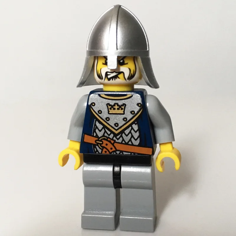 Knight, Dark Blue, Helmet, Beard — dans quels sets LEGO ? (fig-009930) | Brick Broker