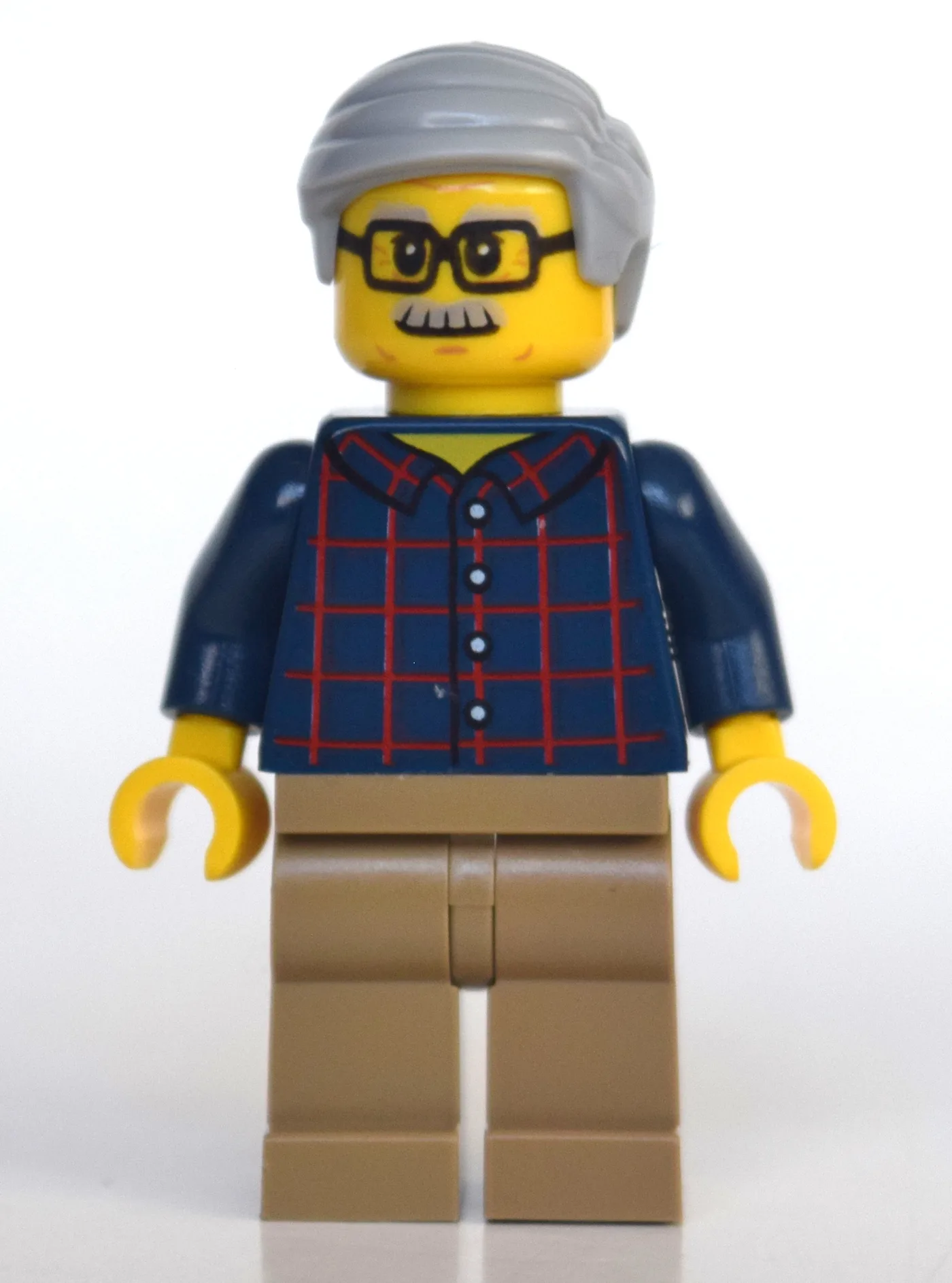 Man, Dark Blue Plaid Shirt, Dark Tan Legs, Li… — minifigurine LEGO | Brick Broker